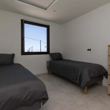 The Stables 阿罗纳